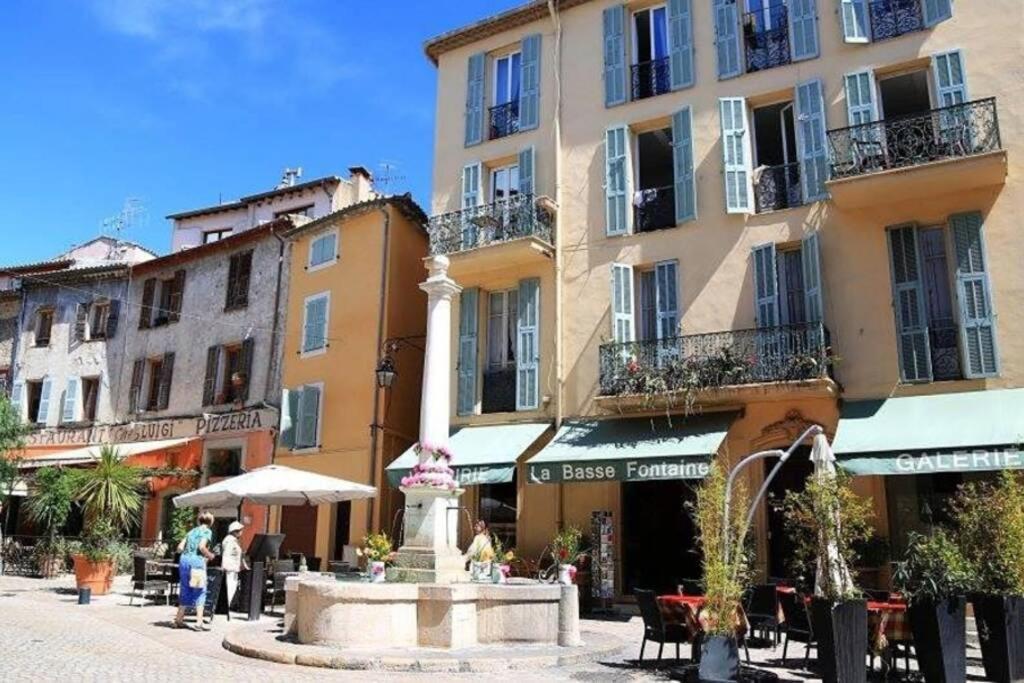 Charmant 2 Pieces + Terrasse Entoure De Verdure Vence Luaran gambar